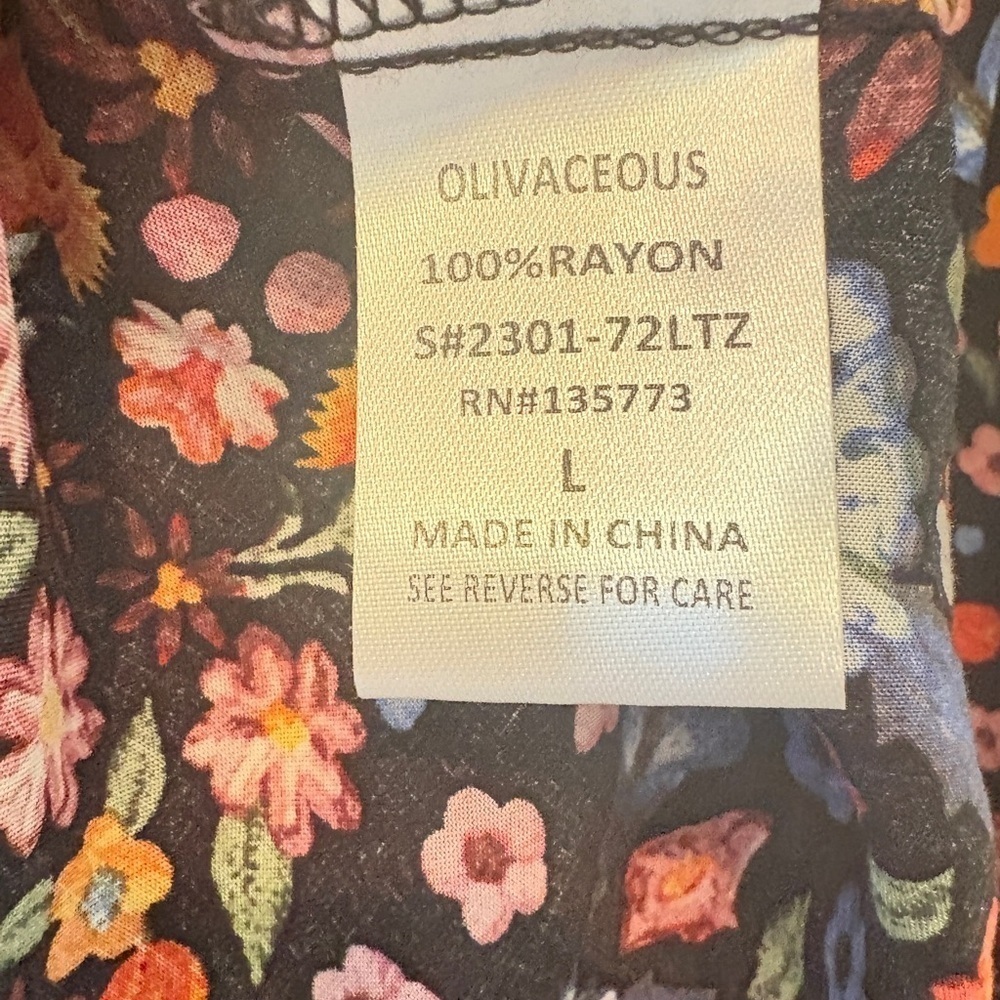 Olivaceous Floral Cottagecore Bohemian Short Sleeve Top Blouse Size Large - Picture 14 of 14